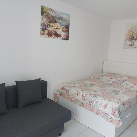 Apartamento En El Mar Roses Exterior foto